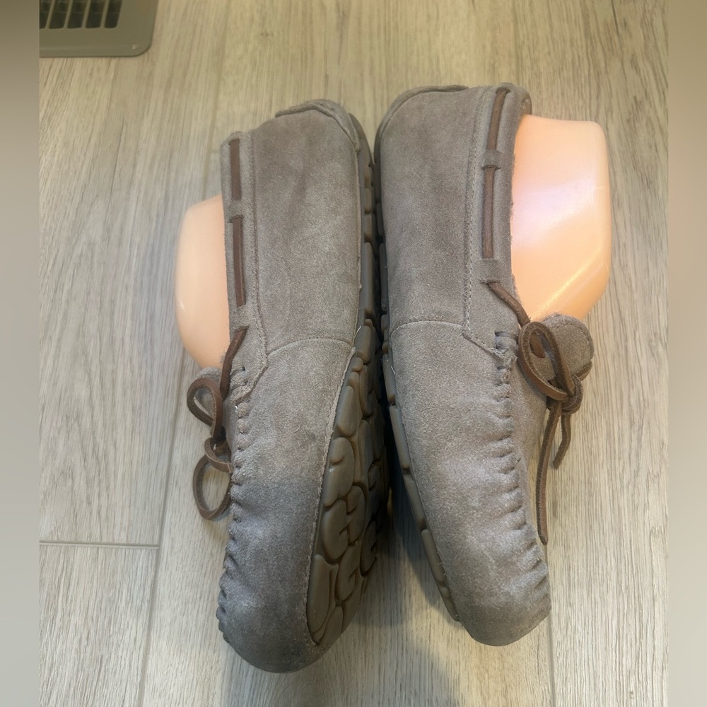 UGG Dakota Suede Shearling Moccasin Slippers Shoes Womens Size 9 Gray Winter - Picture 5 of 12